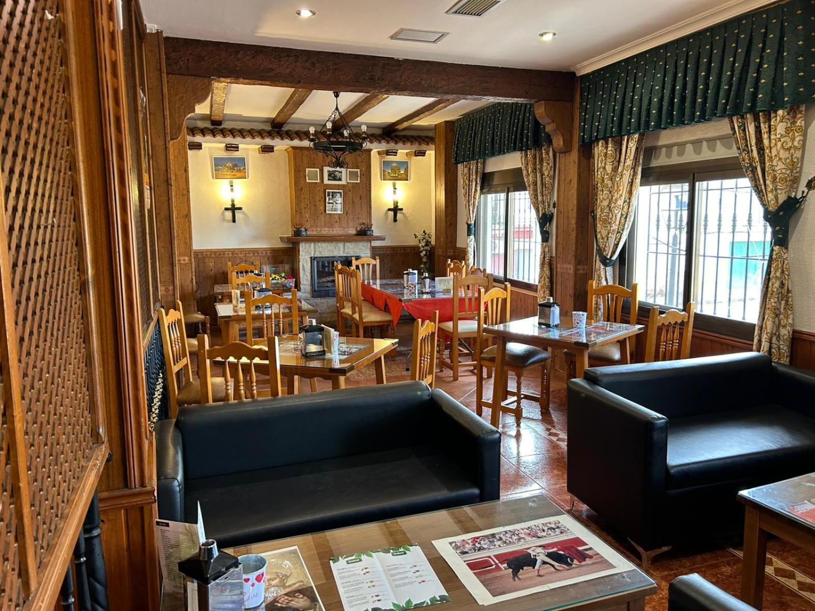 Hostal Restaurante La Noria Arquillos Luaran gambar
